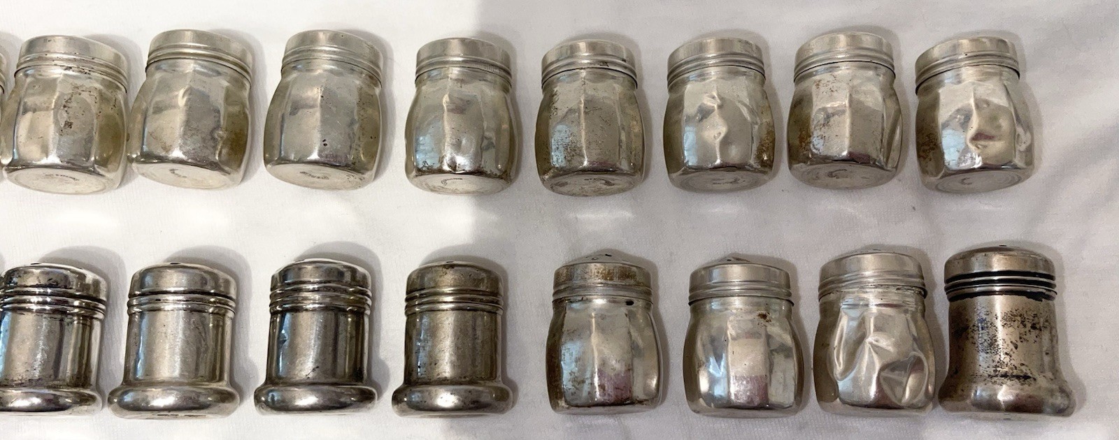 LOT of 20 Sterling Silver Salt & Pepper Mini Shakers 80 Grams ☚☚☚☚👀