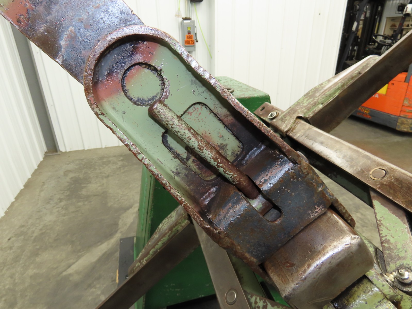 FJ Littell Machine No 20-18 Coil Stock Uncoiler 2000lbs 16-20" ID 18" W Decoiler