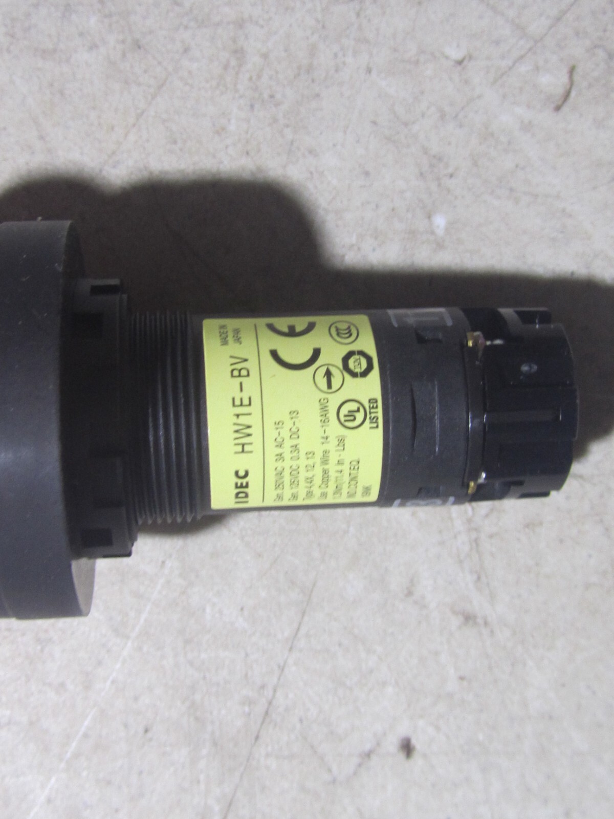 NEW GENUINE IDEC HW1E-BV4F11R CONTROL UNIT EMERGENCY STOP SWITCH