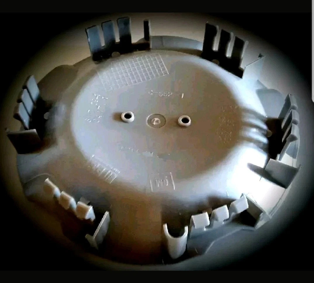 1NEW CAP OF 2007-2013 CHEVY SILVERADO TAHOE AVALANCHE SUBURBAN WHEEL HUB CENTER