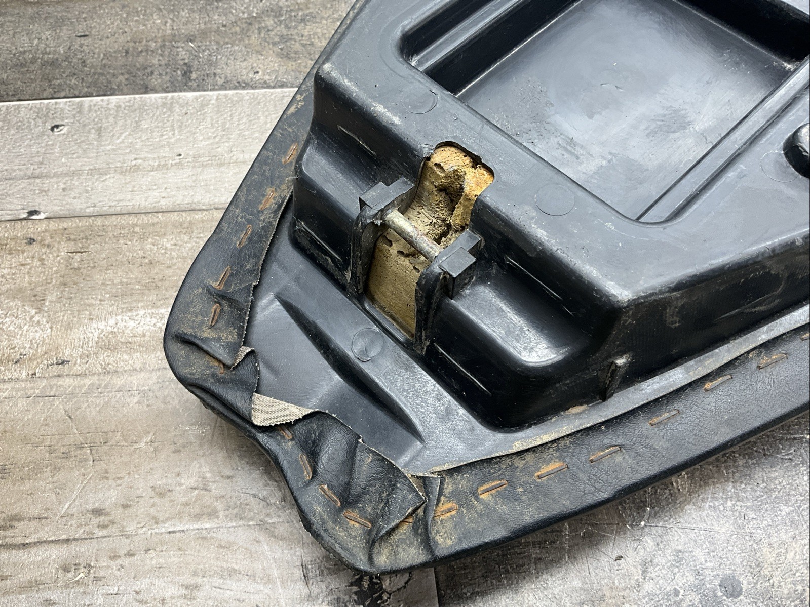 POLARIS 0453327 OEM SEAT BASE W/FOAM OUTLAW 90/110 YOUTH ATV