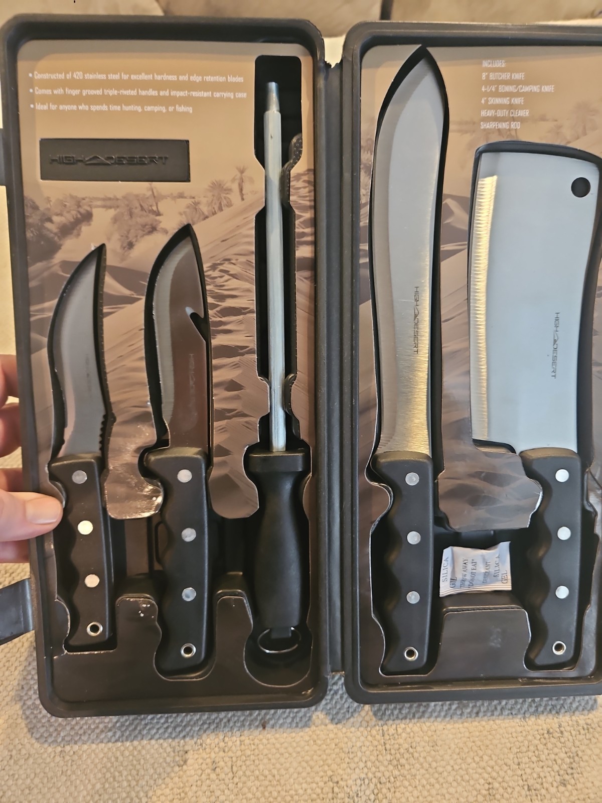 High Desert 5-Piece Butcher / Hunting Knife Set with Carry Case – New