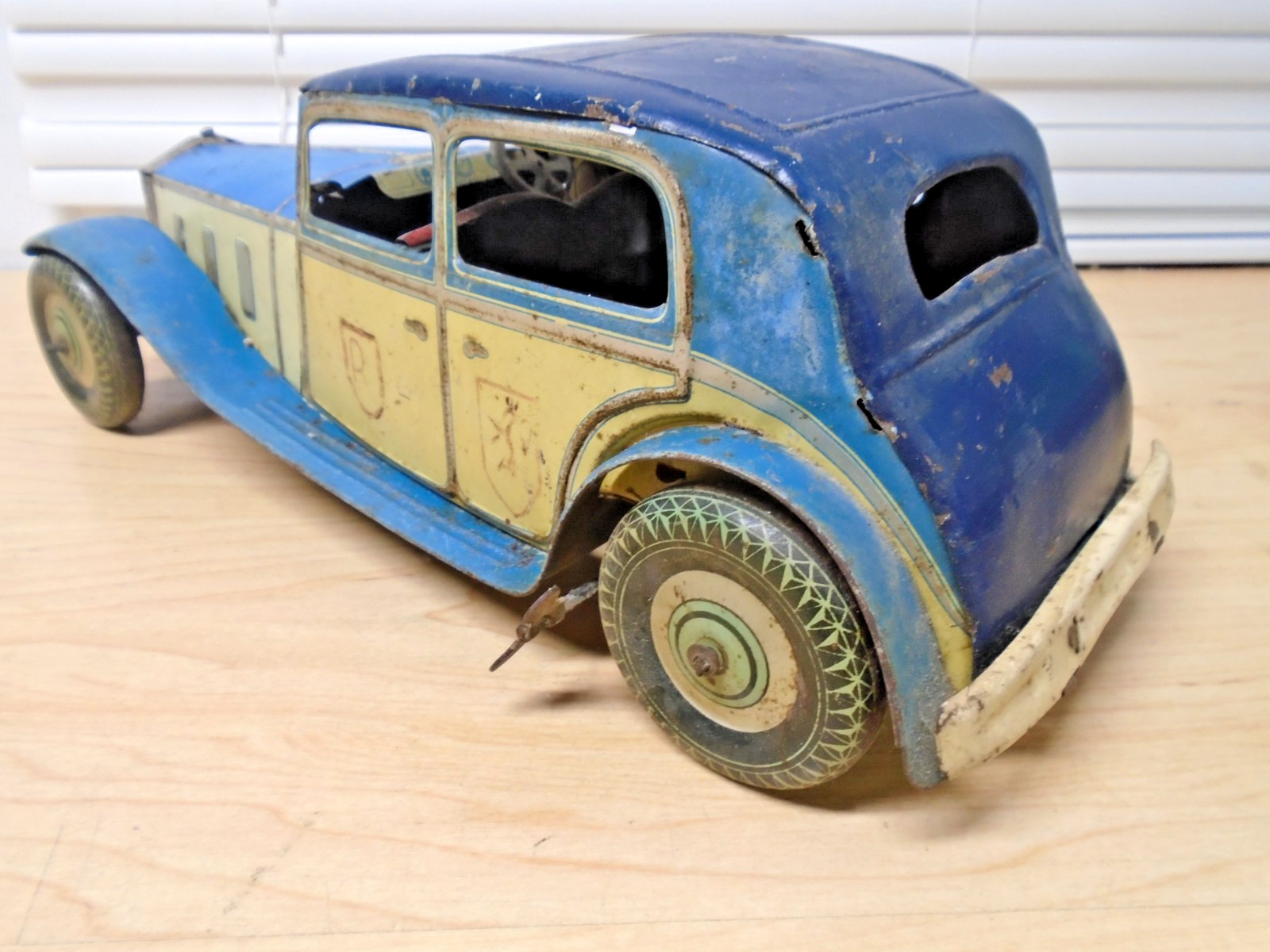 c30s Mettoy England Rolls Royce Metal Sedan Wind-Up Motor Works w/Driver