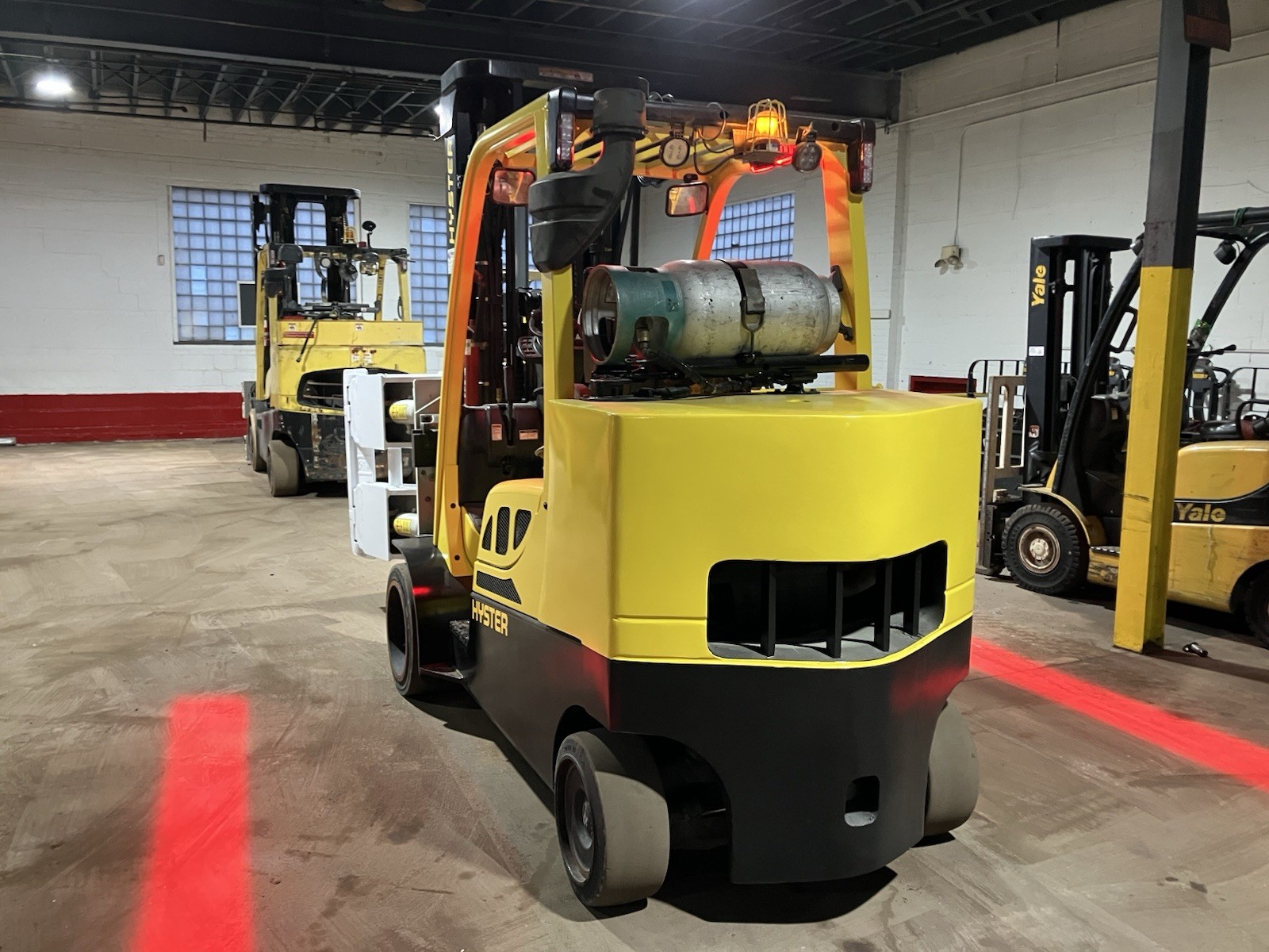 2019 Hyster S120FTPRS 12000lb Used Forklift Triple Mast Paper Roll Clamp