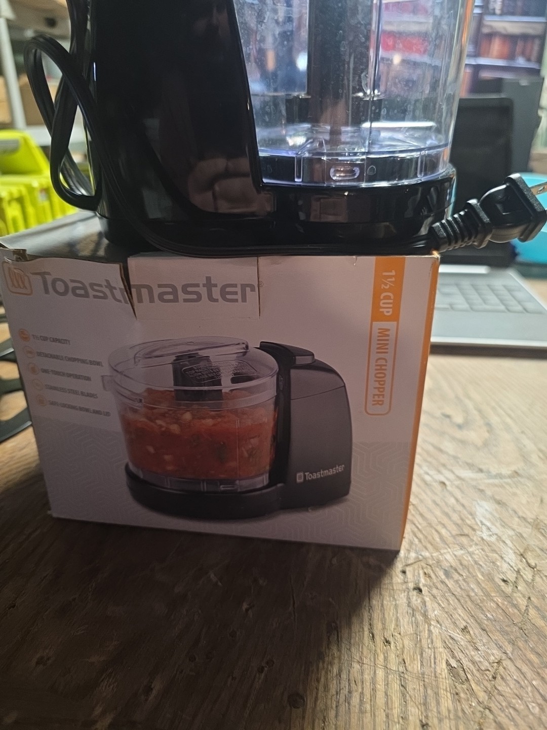 Toastmaster 1.5-Cup Mini Chopper Food Processor Chopper TM-61MC