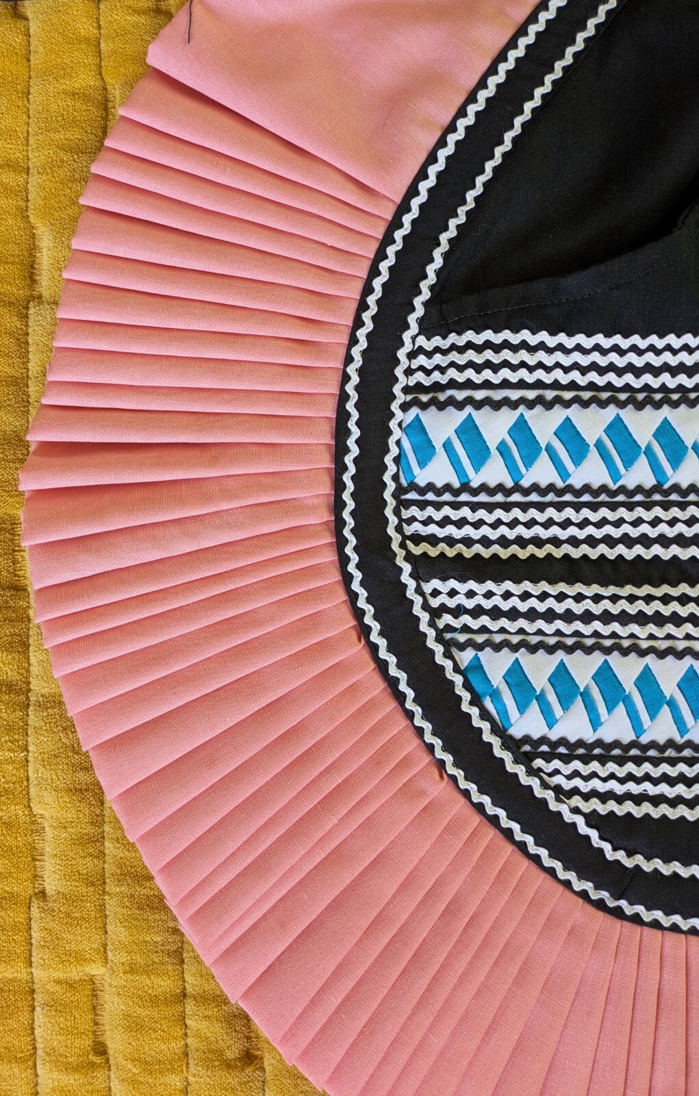 Vintage Native American Seminole Patchwork Apron with Pockets and Pleats