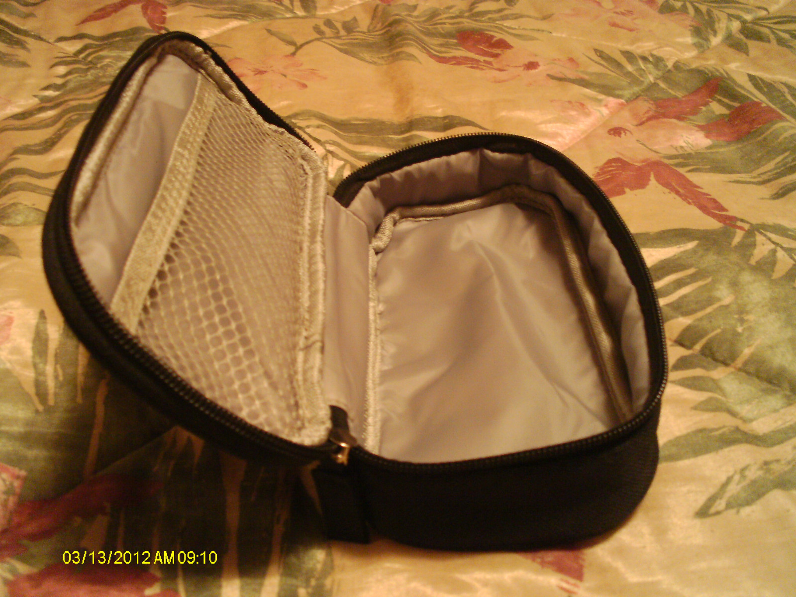 PEDAL STEEL GUITAR * * * ZIPPERED BAR - PICK & STRING BAG