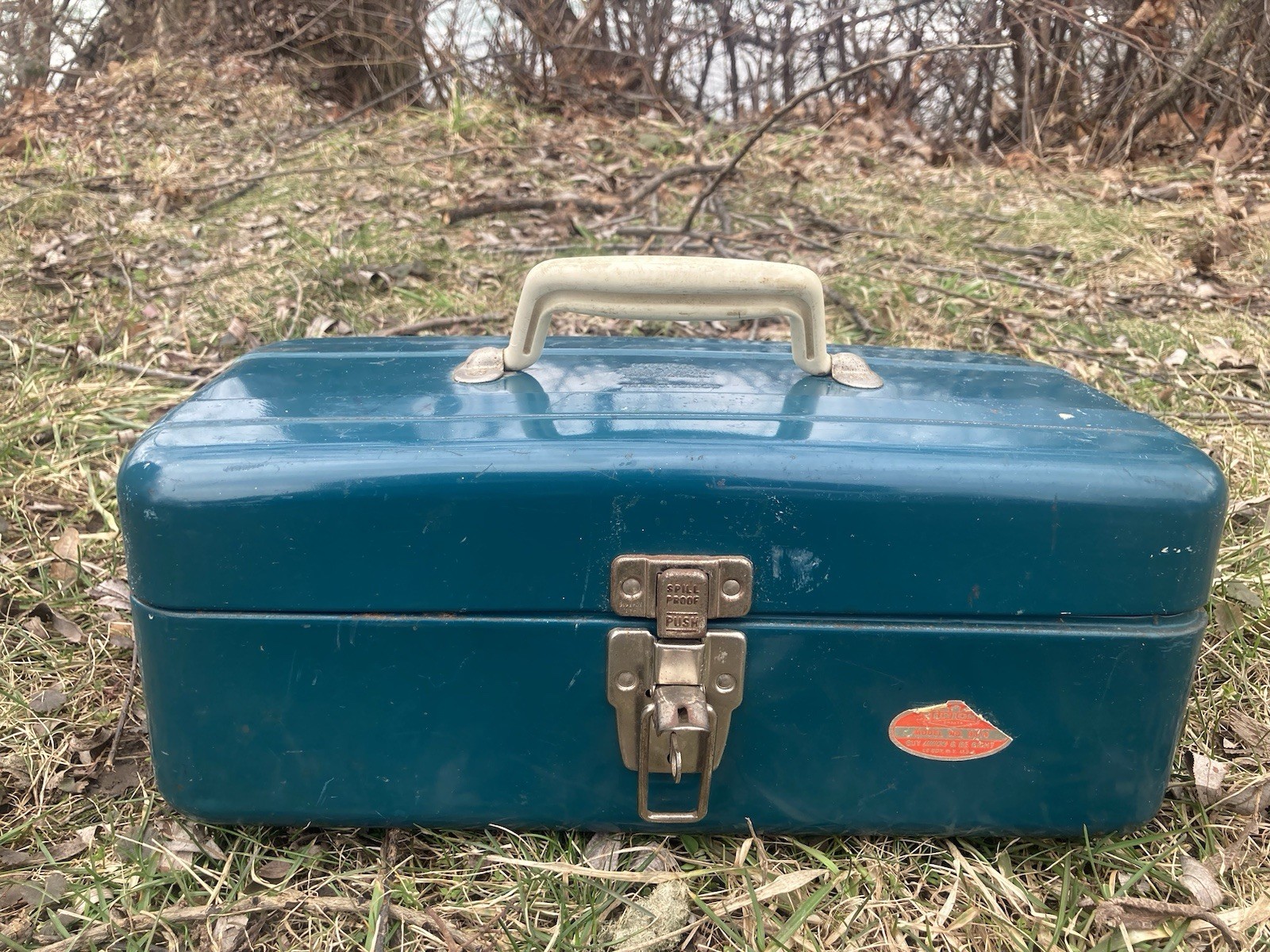 VTG 40’s-60’s Union Steel Chest 5314 Teal White Handle Empty toolbox/tacklebox