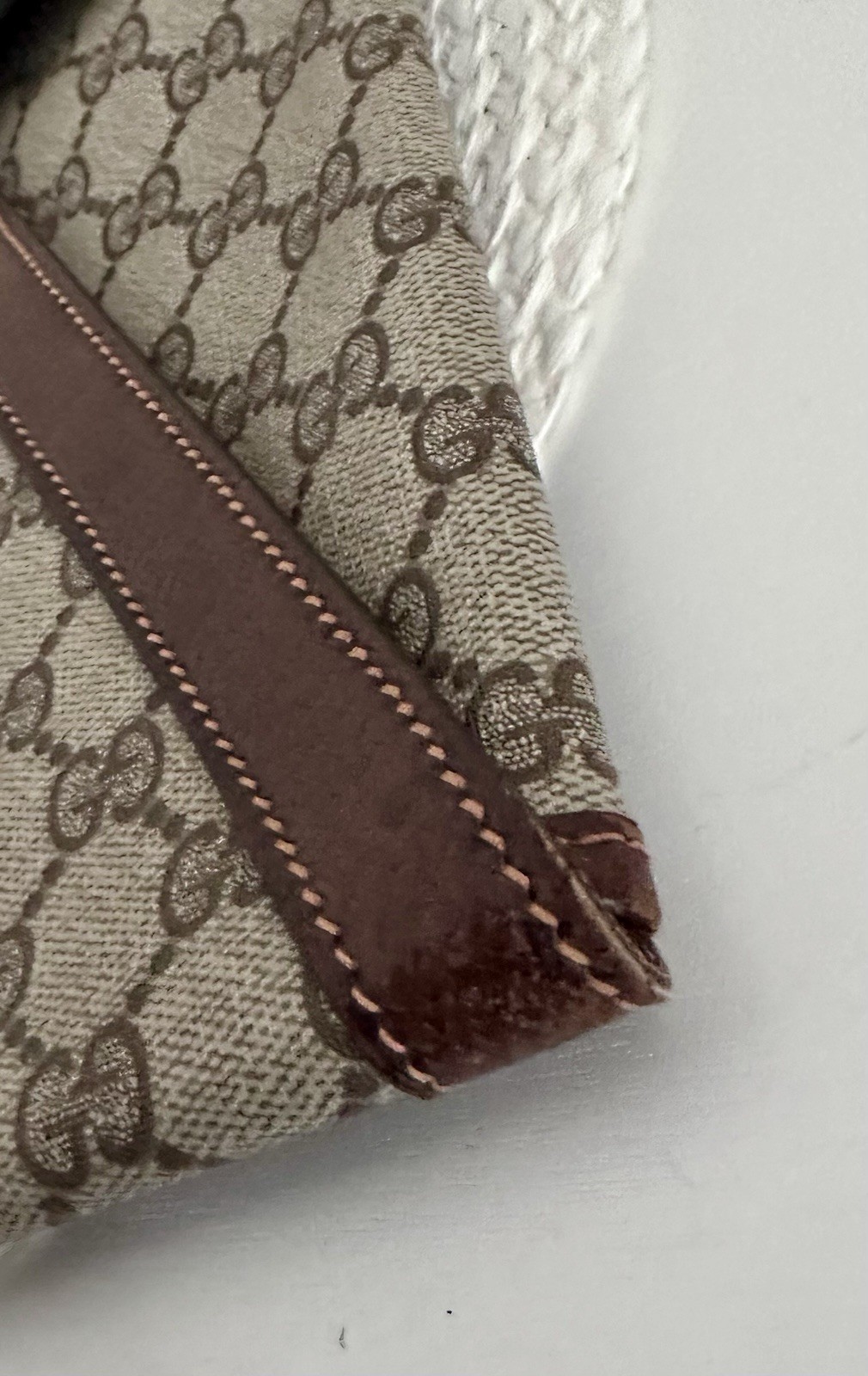 Authentic Gucci Brown GG Monogram Canvas Unisex Portfolio Document Holder Clutch