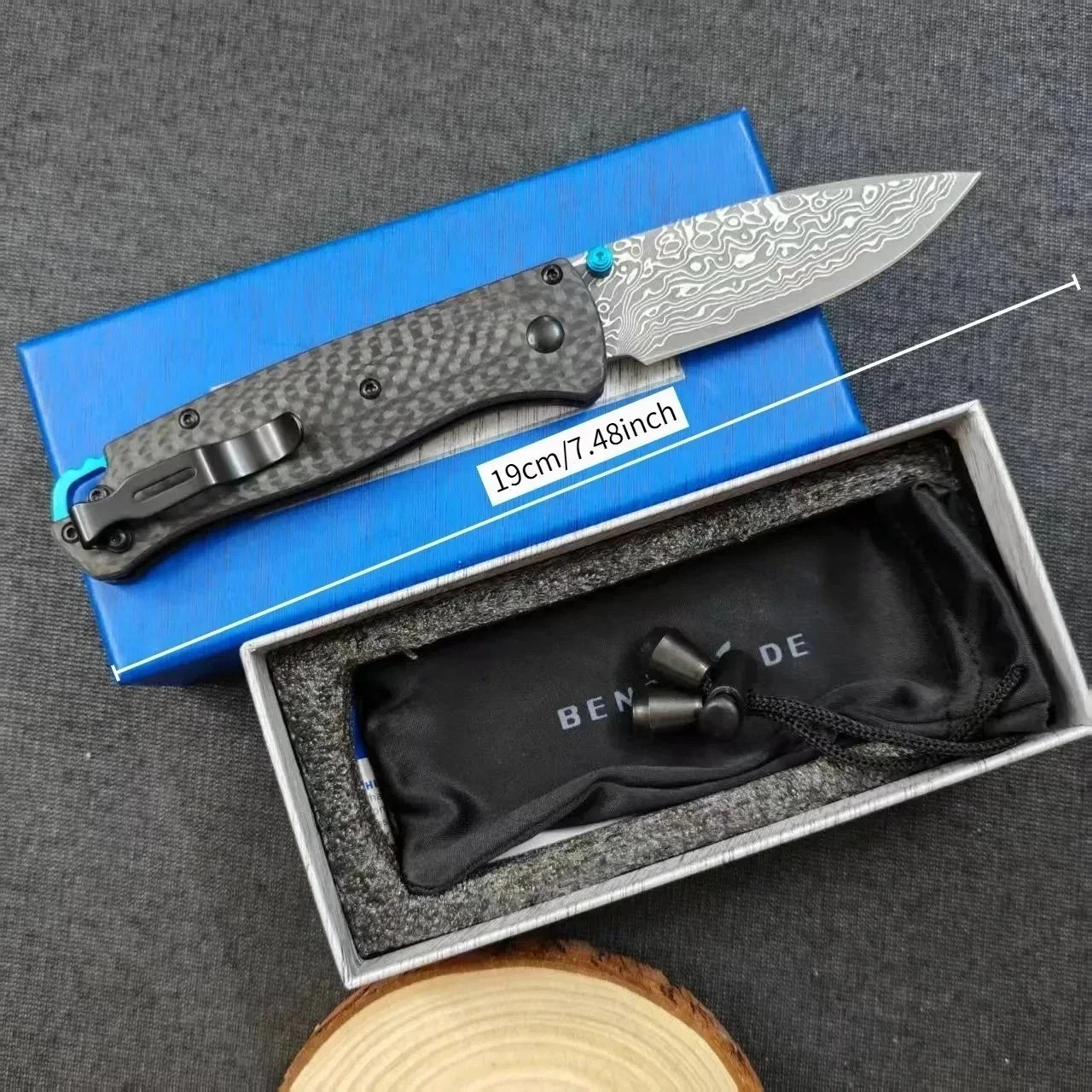 BENCHMADE 535 BUGOUT CPM-Damascus Steel Carbon Fiber with Top Edition