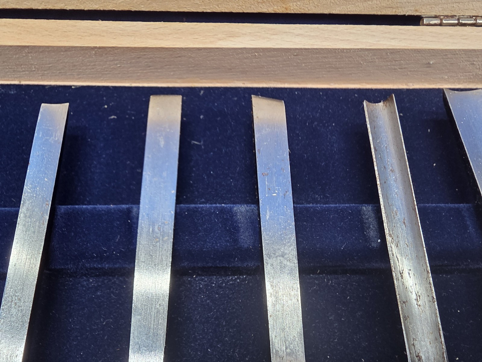 Vintage FREUD CS-112 12-Piece Woodworking Carving Chisel Set