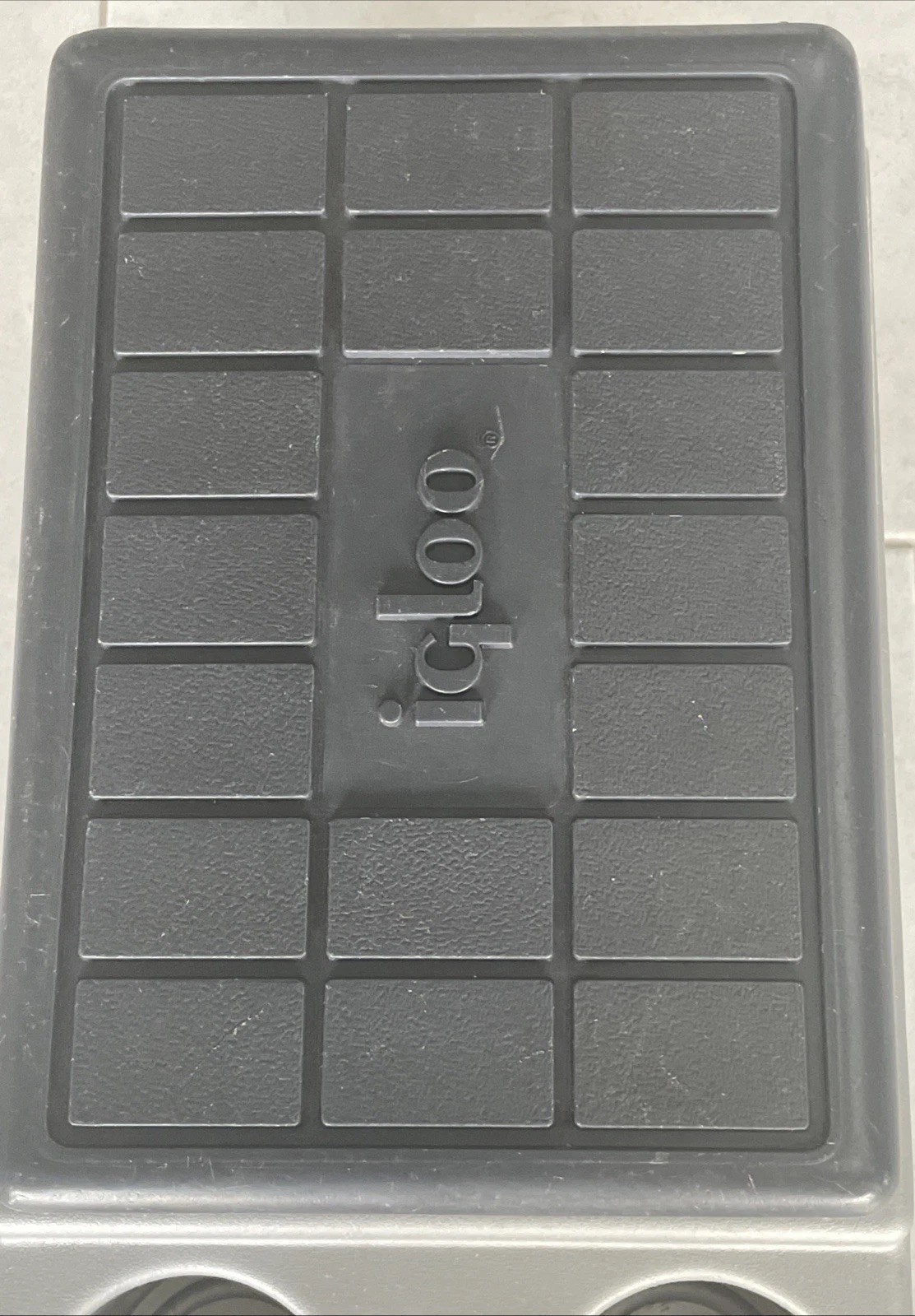 VINTAGE IGLOO LITTLE KOOL REST CAR/TRUCK COOLER FOR ICE CHEST DRINK HOLDER