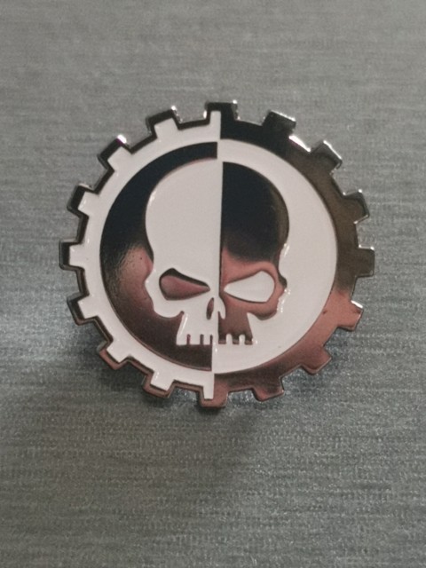 WARHAMMER 40000 INQUISITOR MARTYR Pin Badge Patch New High Quality