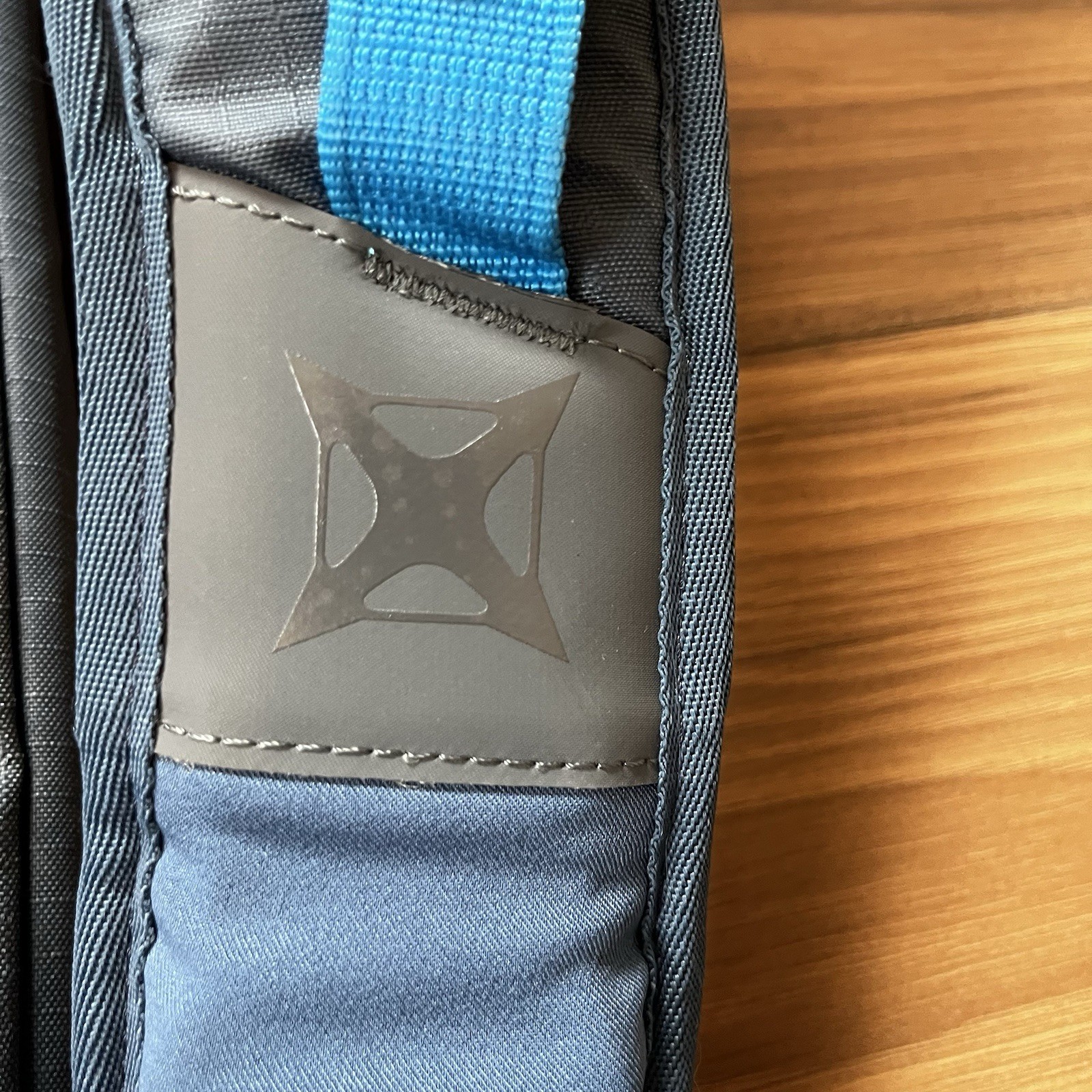 Vertx Commuter Sling 2.0 Backpack Blue