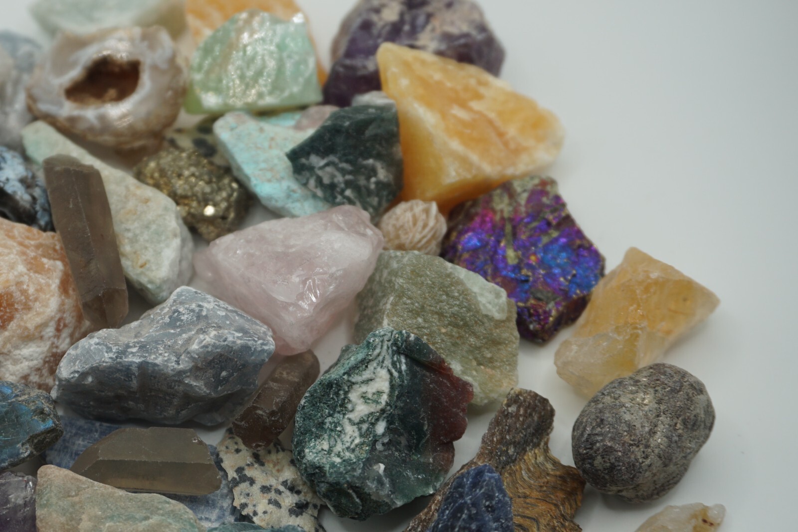 Crafters Collection 1 Lb Natural Crystals Mineral Specimens Mixed Gemstones