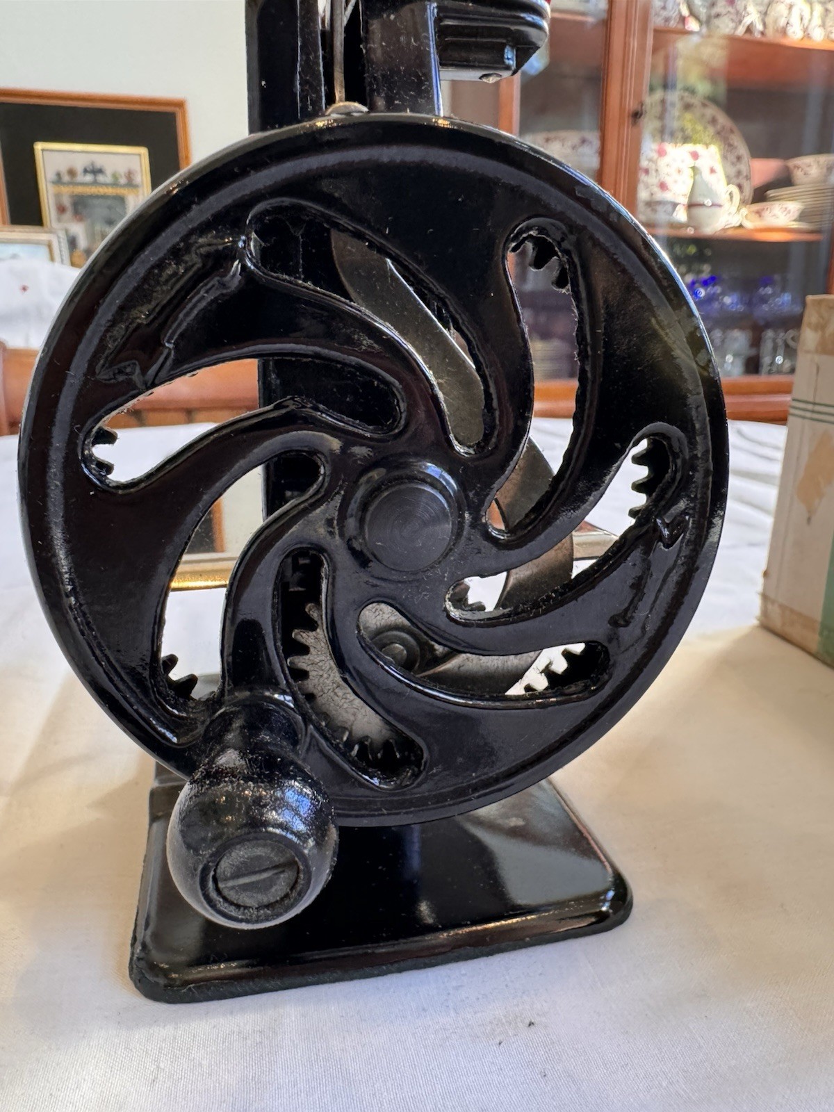 Singer Sewhandy Model 20 Child’s Sewing Machine with clamp & orig box