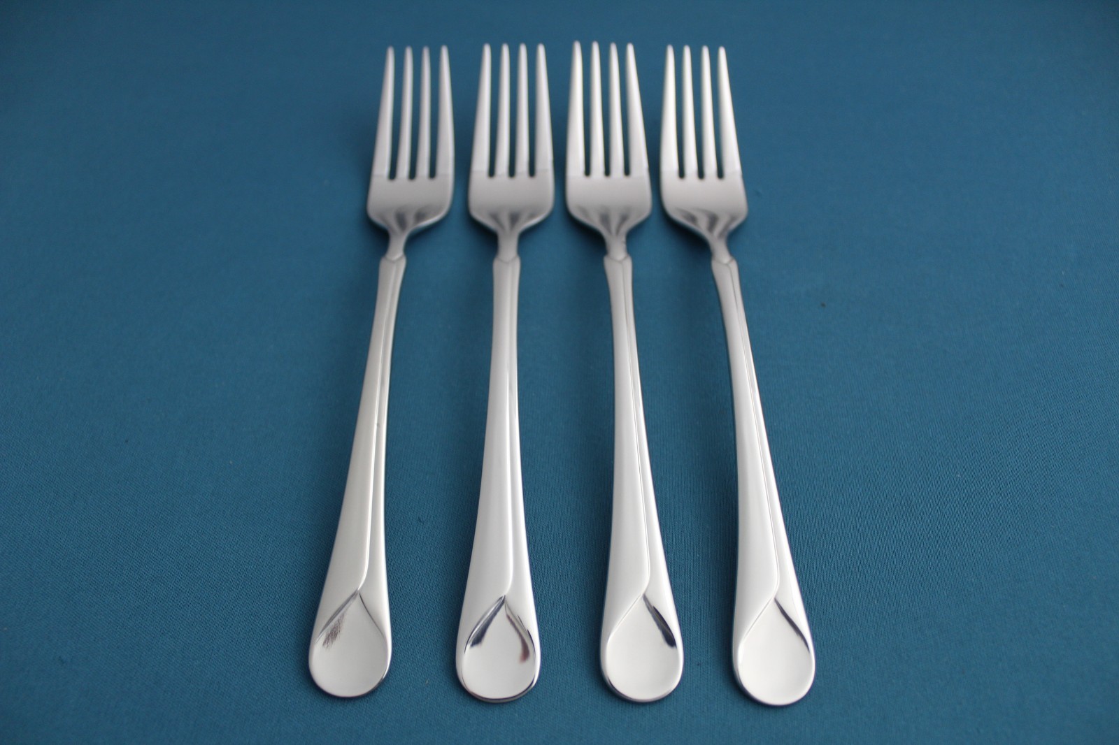 4 Dinner Forks Zwilling J. A. Henckels PROVENCE 18/10 Stainless NEW 7 7/8"