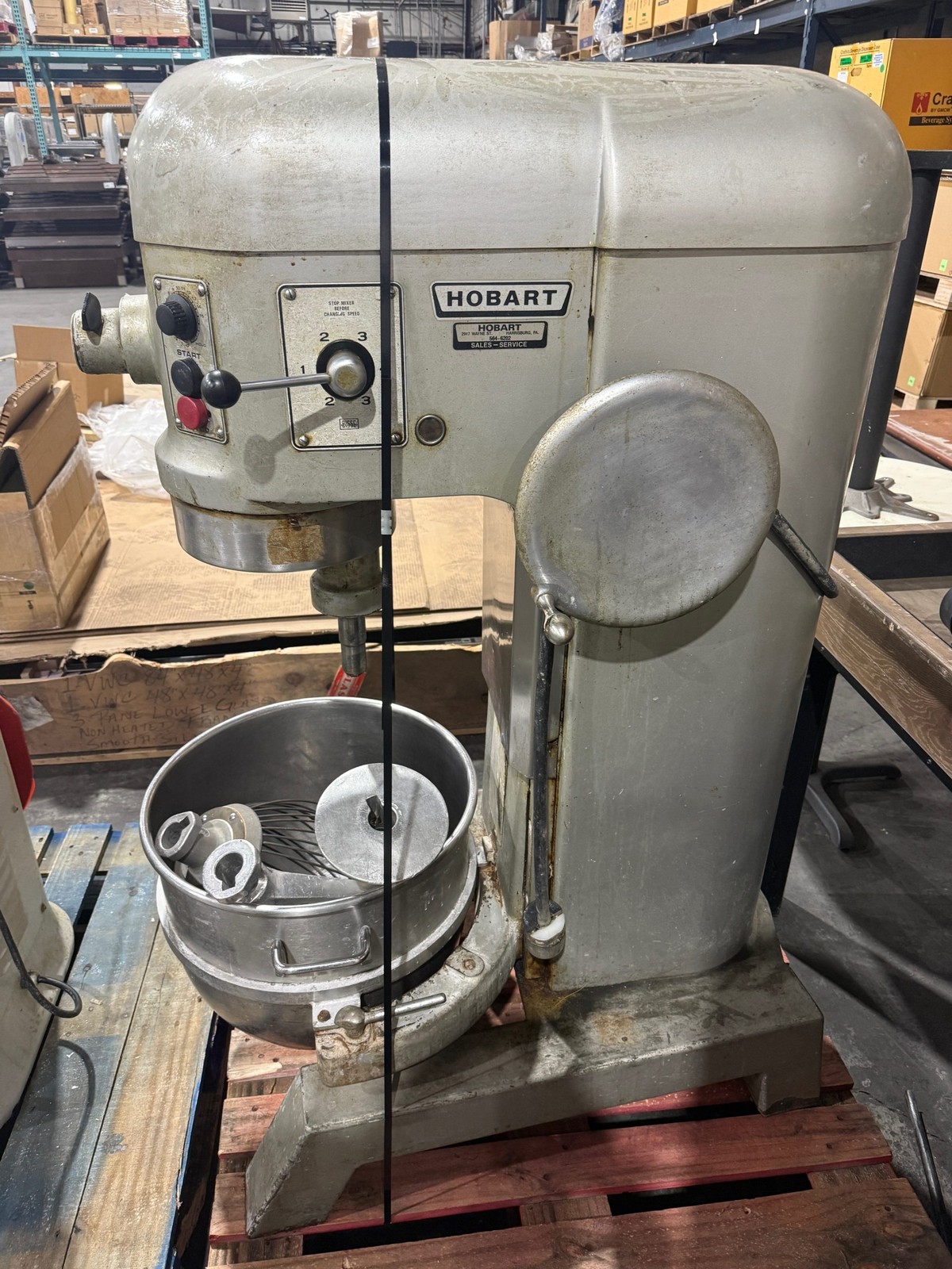 HOBART H600T COMMERCIAL 60 QT BAKERY DOUGH MIXER W/ BOWL, WHISK, HOOK and PADDLE