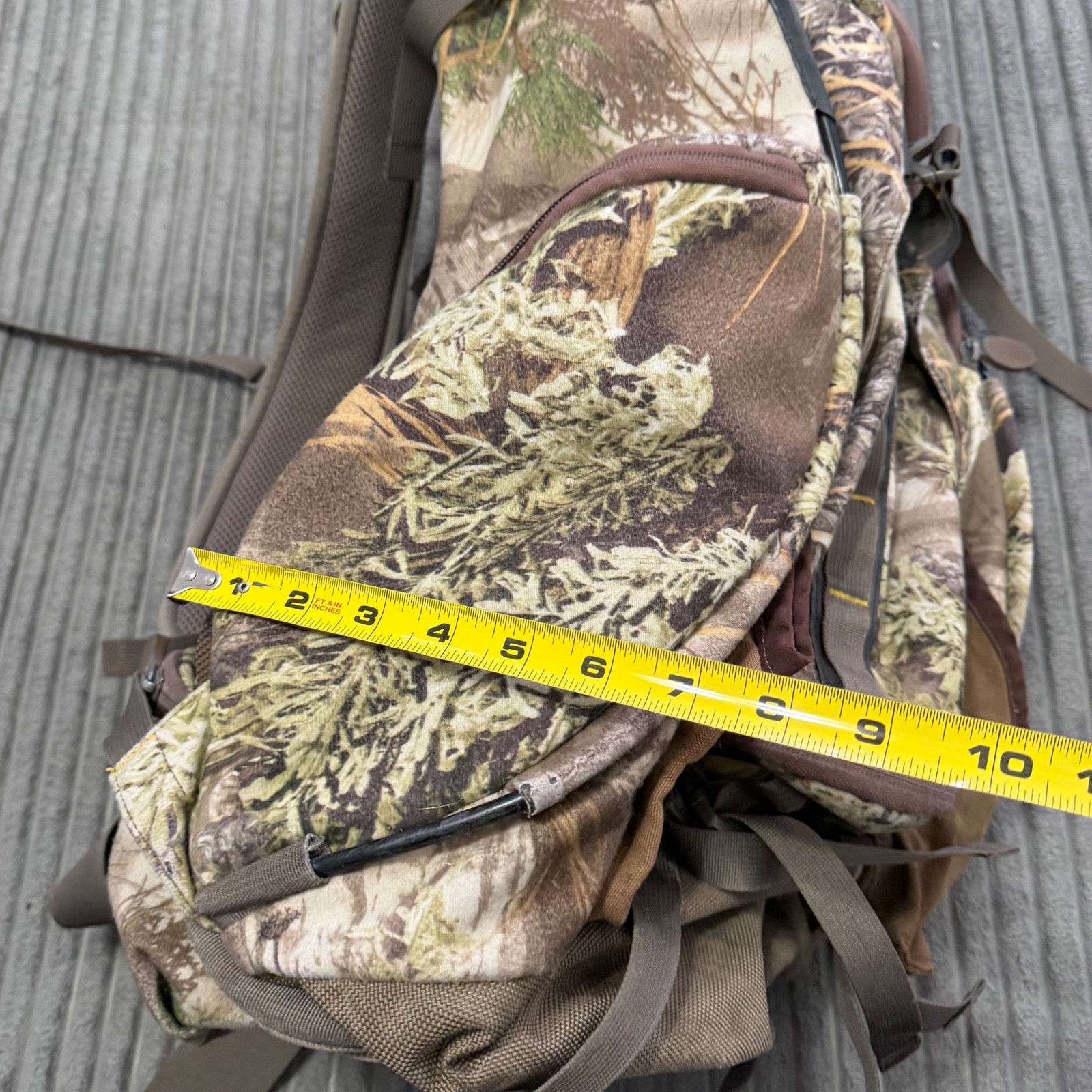 Badlands Reactor Hydration Backpack Camo Air Track Hunting/Hiking Day Pack