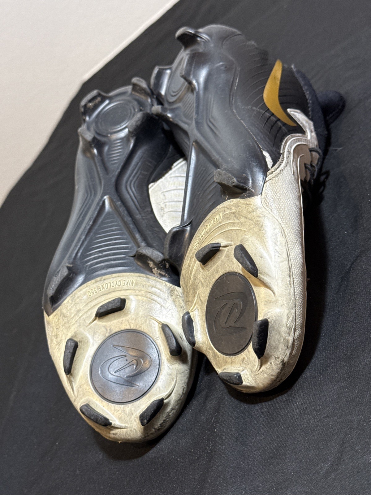 Nike Phantom Luna FG Soccer Cleats Black Gold Men’s 10