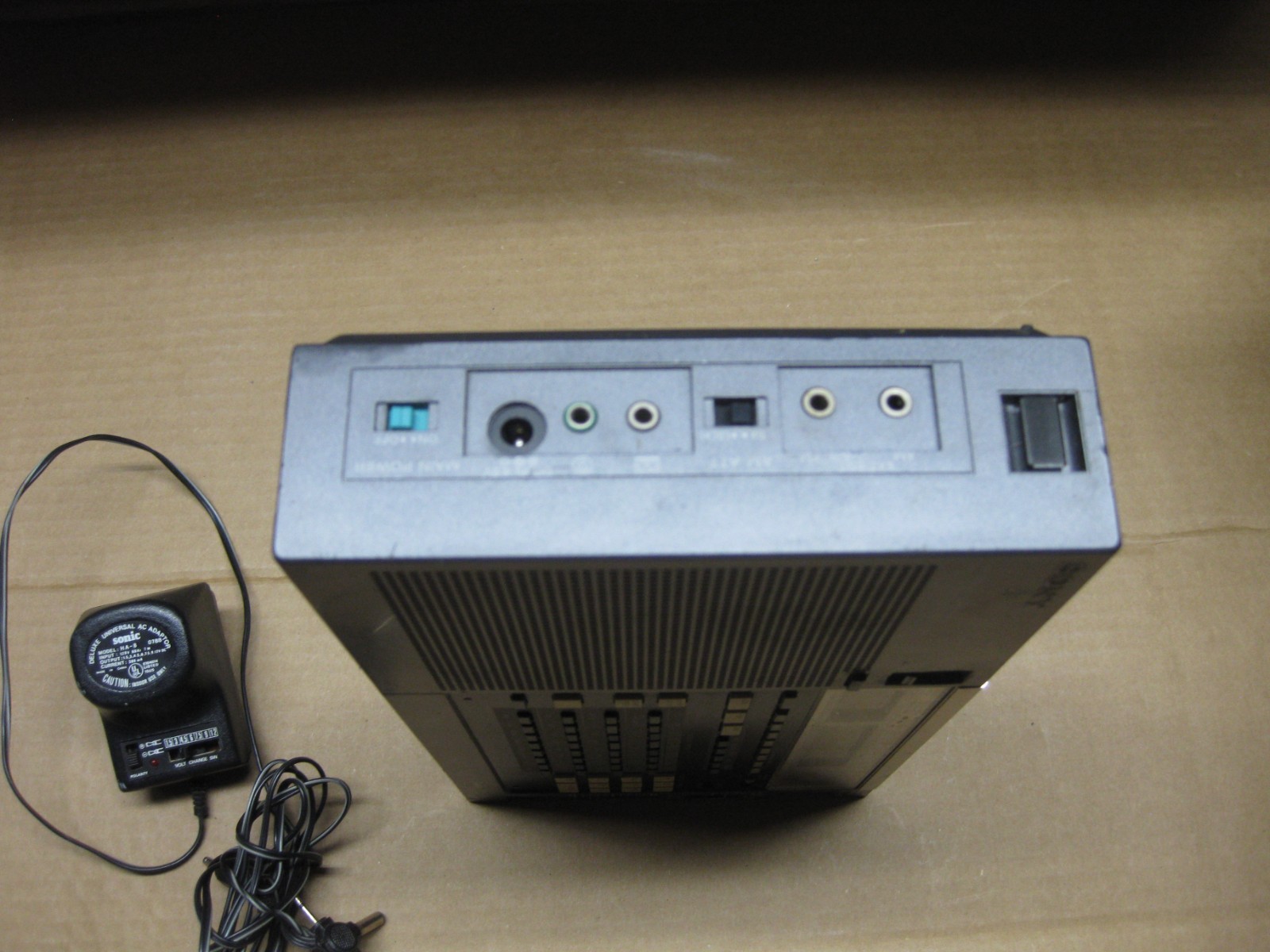 SONY ICF-2010 AIR/FM/LW/MW/SW/PLL Synthesized Receiver Short Wave. Working