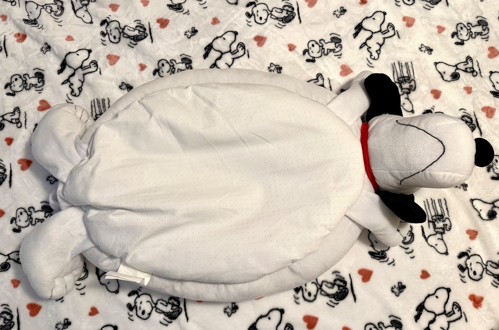 Snoopy Peanuts 30" Dog or Cat Bed Plush NWOT VERY RARE