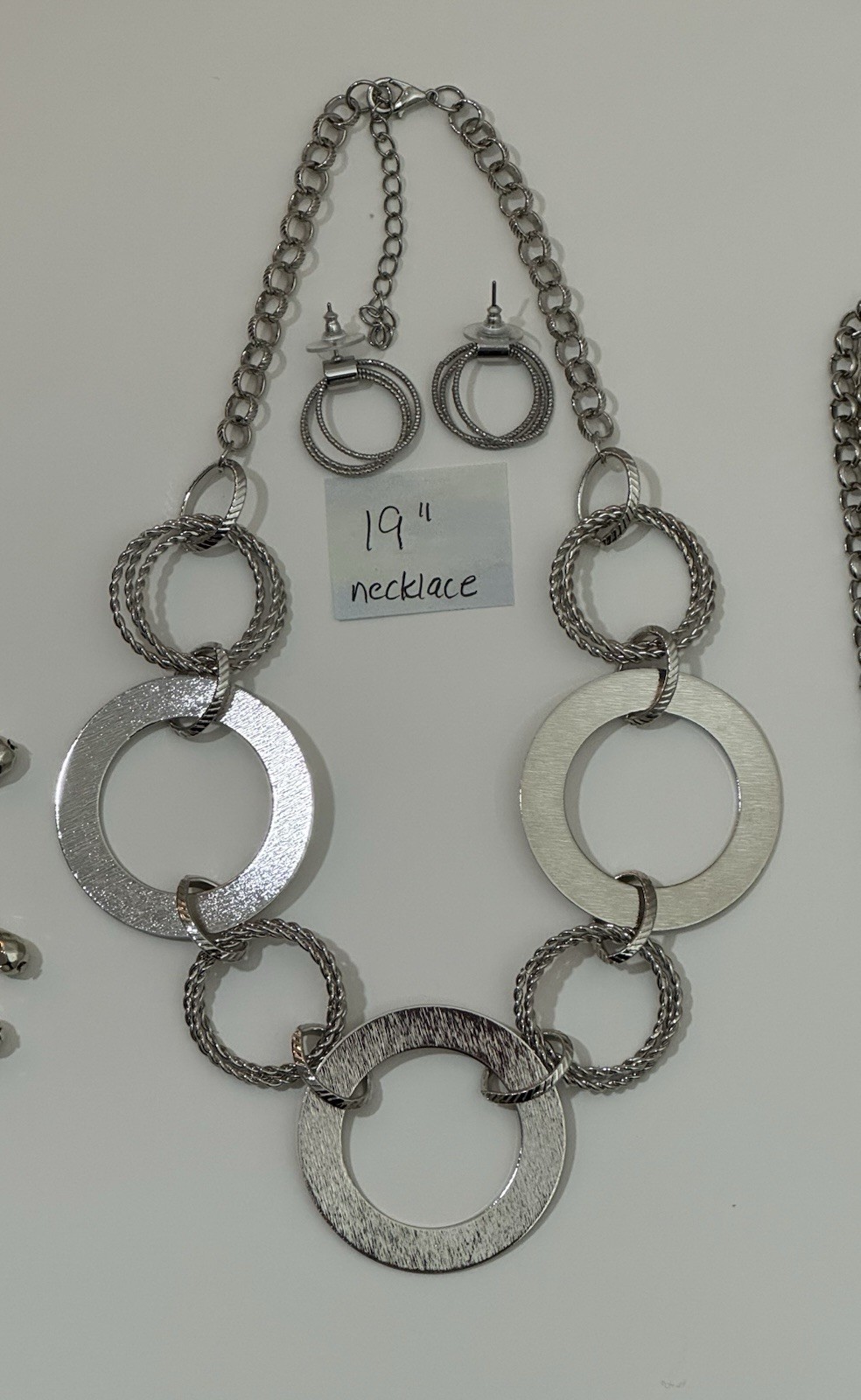 Paparazzi Jewelry Lot 16 pc - 8 Necklace Earring Sets & Bracelet - Mixed Metals