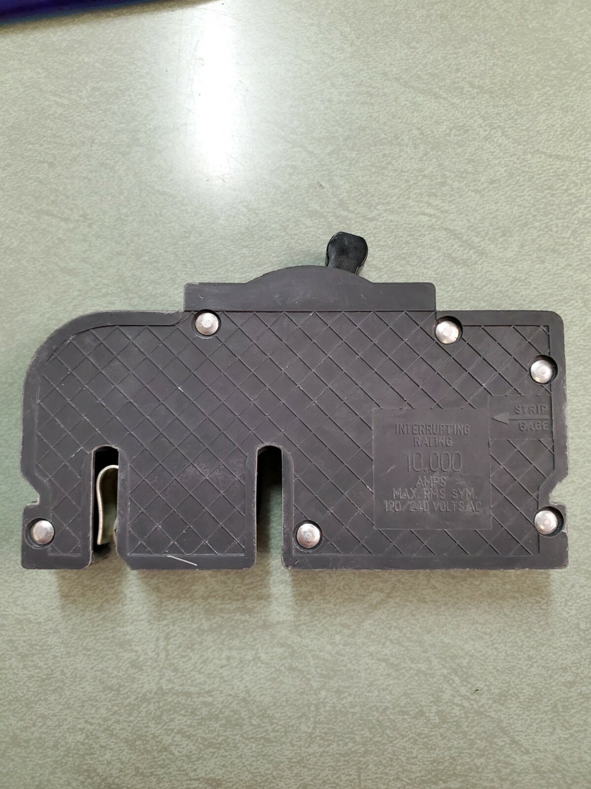 UBIZ-30 Q-30 BREAKER