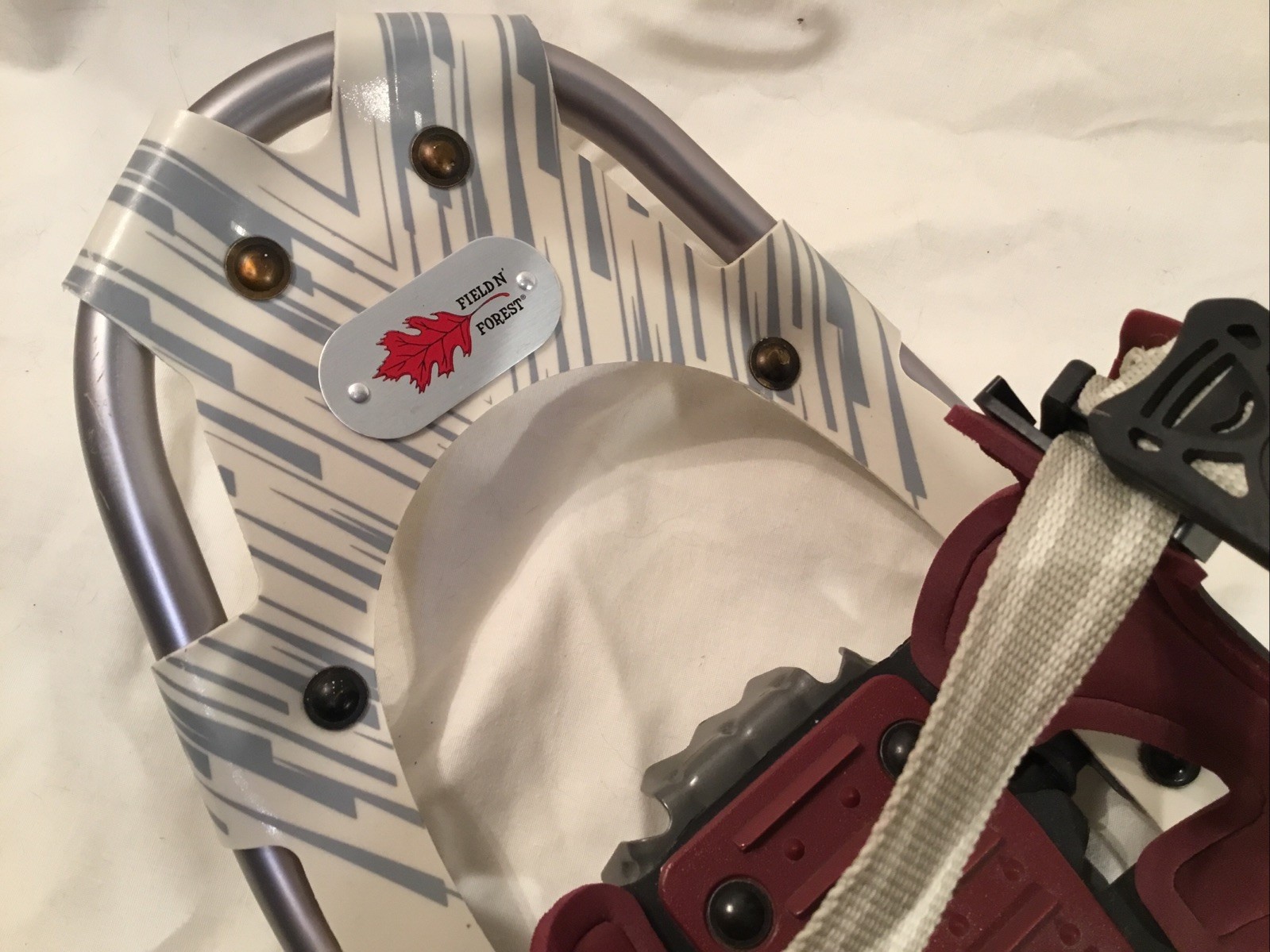 Field N Forest Winter Trail III 825 Snow Shoes Yukon