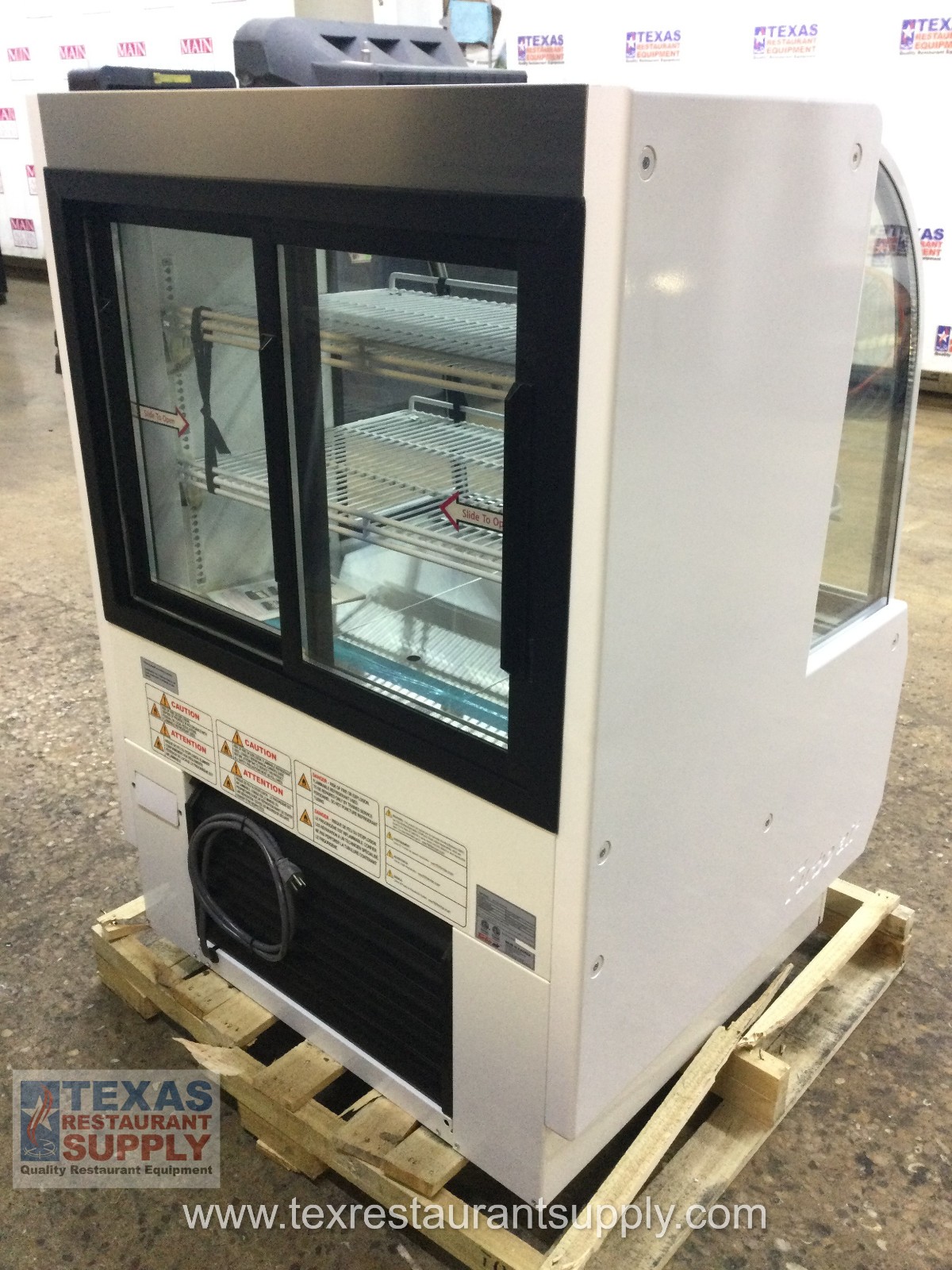 Turbo Air TCGB-36-W-N 36” Refrigerated Bakery Display Case Curved Glass