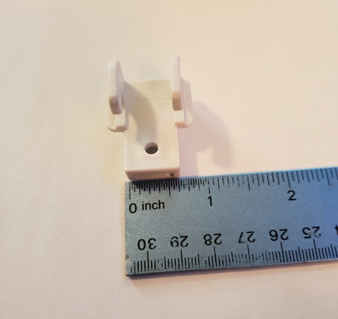 Rubbermaid / Closet Maid H.D. Universal Pole Clamp Model # 45100 (NEW STOCK)