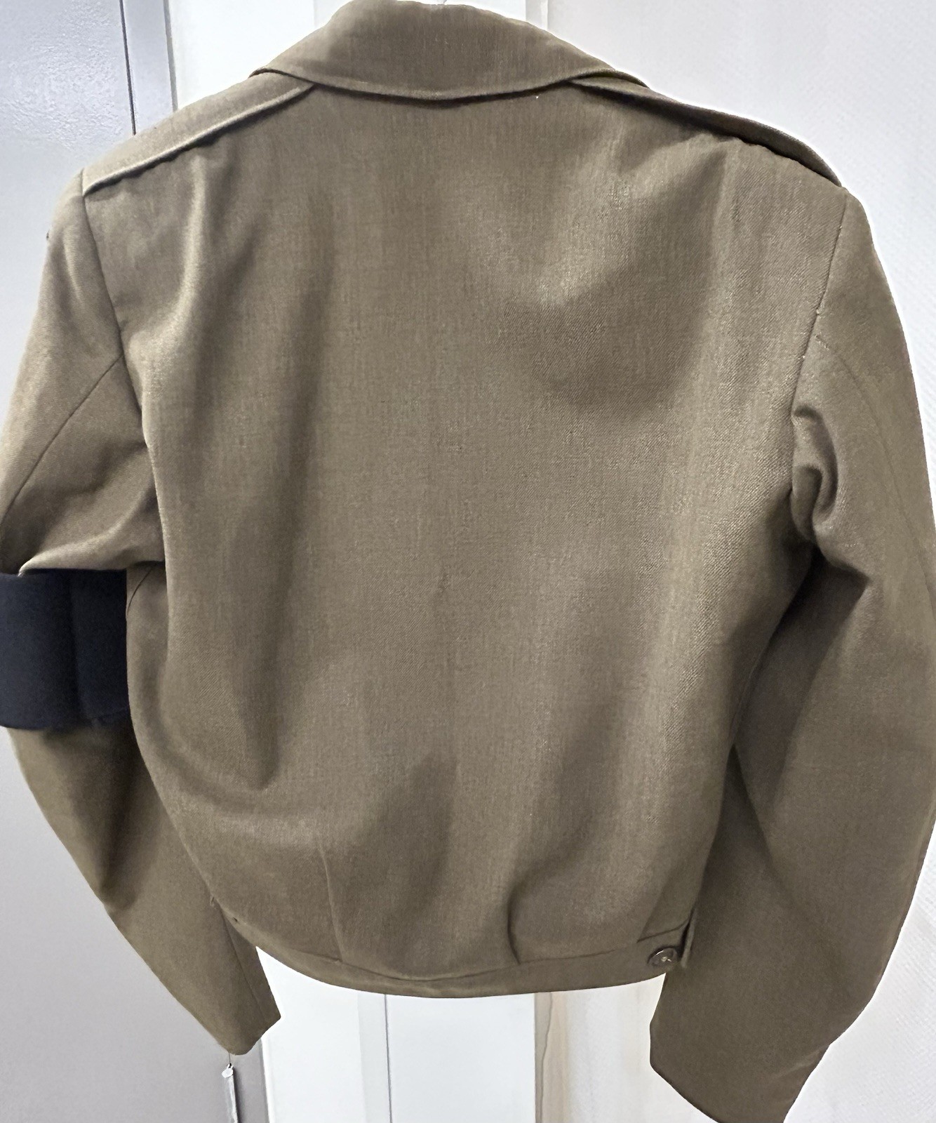 WW2 Era US Army MP Ike Jacket with Meritorious Unit Citation/ E3