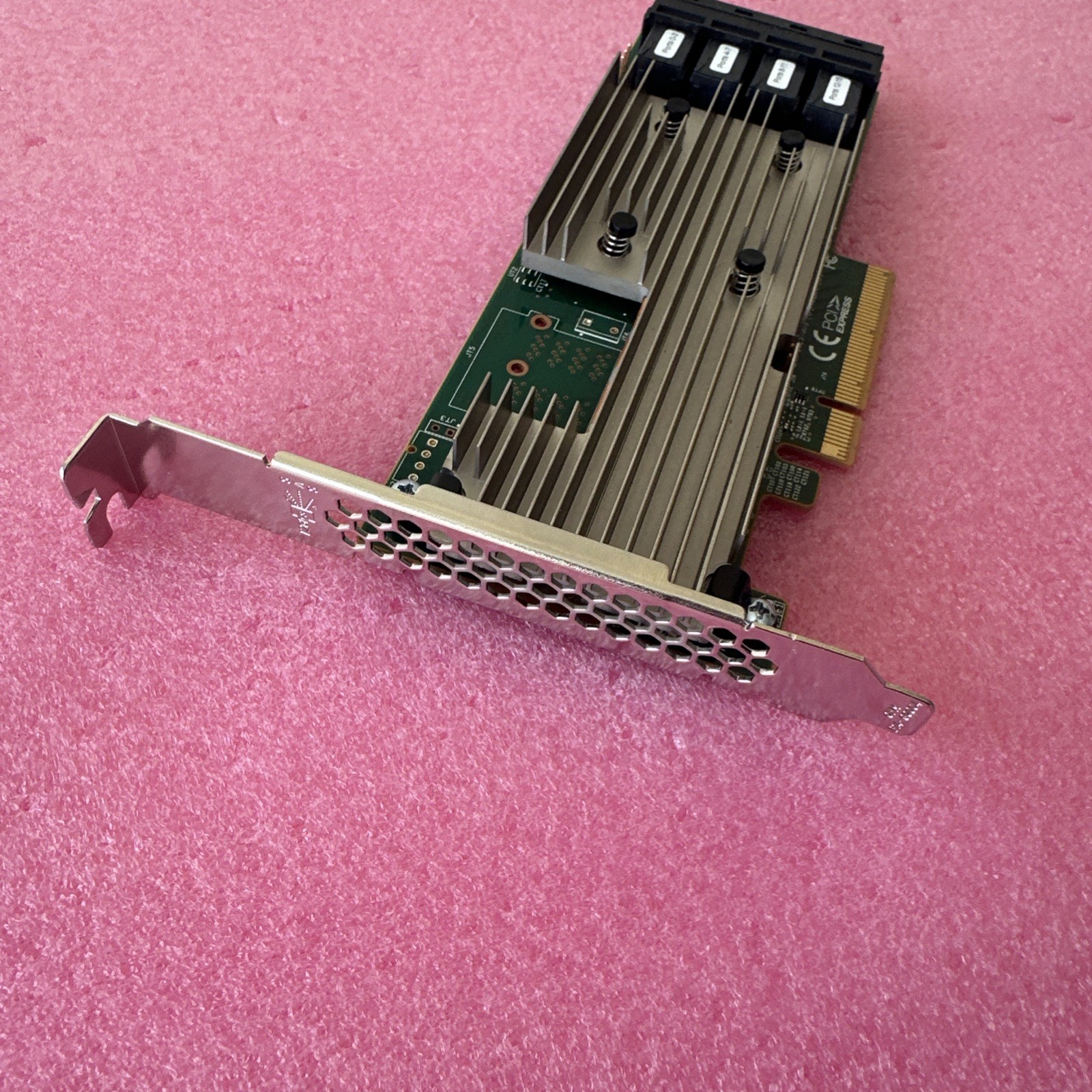 LSI 9305-16i 12Gbps SAS-3 PCIe x8 HBA 16-Ports Raid Controller