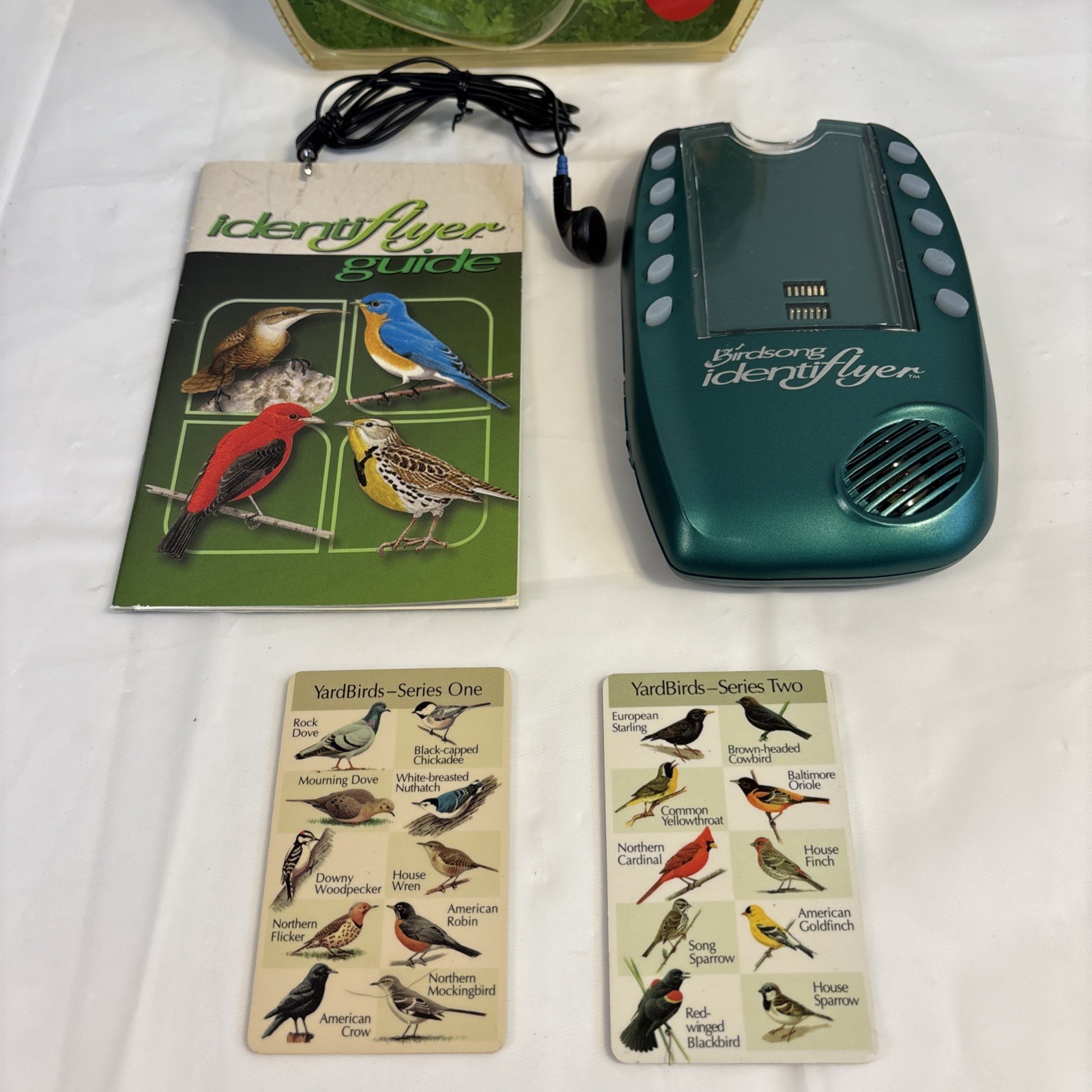BirdSong IdentiFlyer Bird Song Identifier with 2 Cards Working Tested