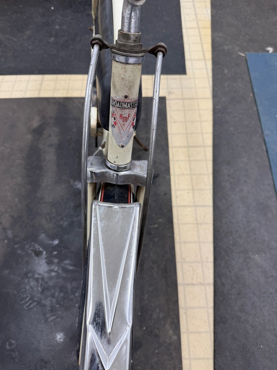 Roadmaster Vintage 1950's ? 26" Mens Straightbar Middleweight Tank Bicycle Orig