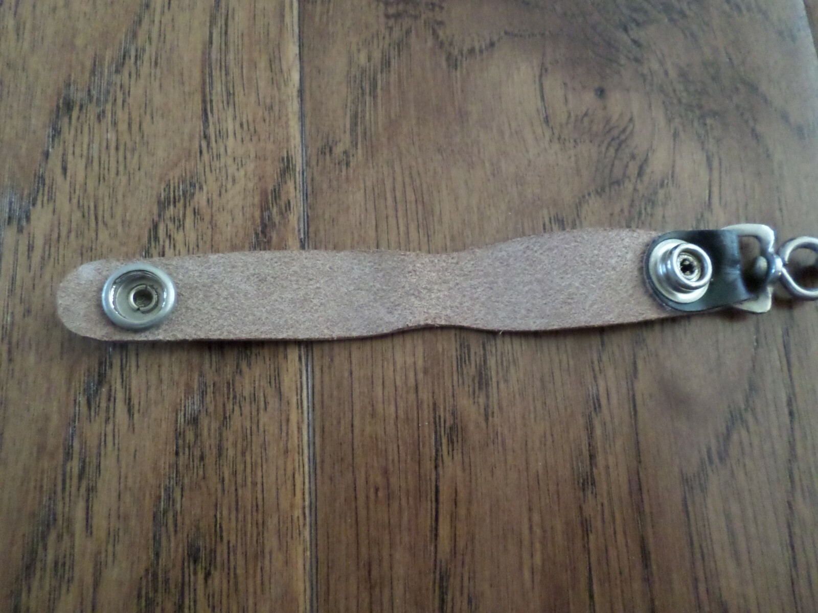 VINTAGE U.S NAVY BLACK LEATHER BELT KEEPER KEY CHAIN RING USA MADE BUCHEIMER