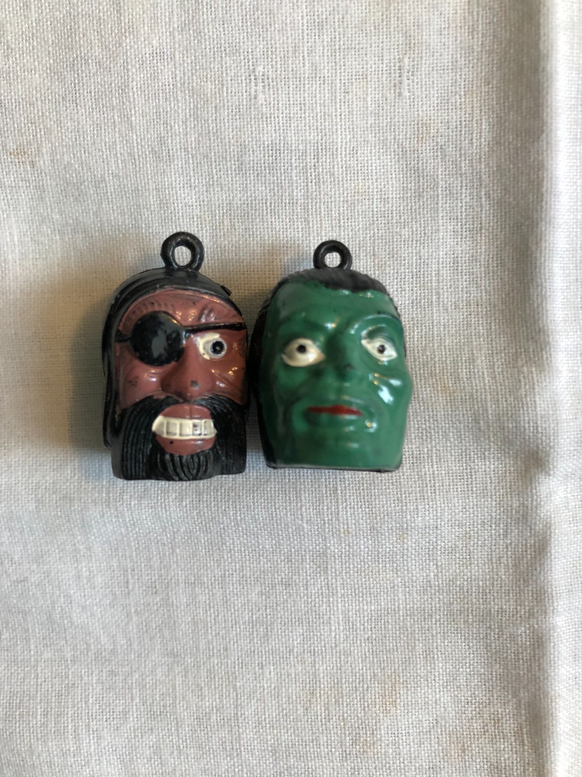 VINTAGE MONSTER & PIRATE HEAD GUMBALL CHARM / PENCIL TOPPER HONG KONG 1960'S