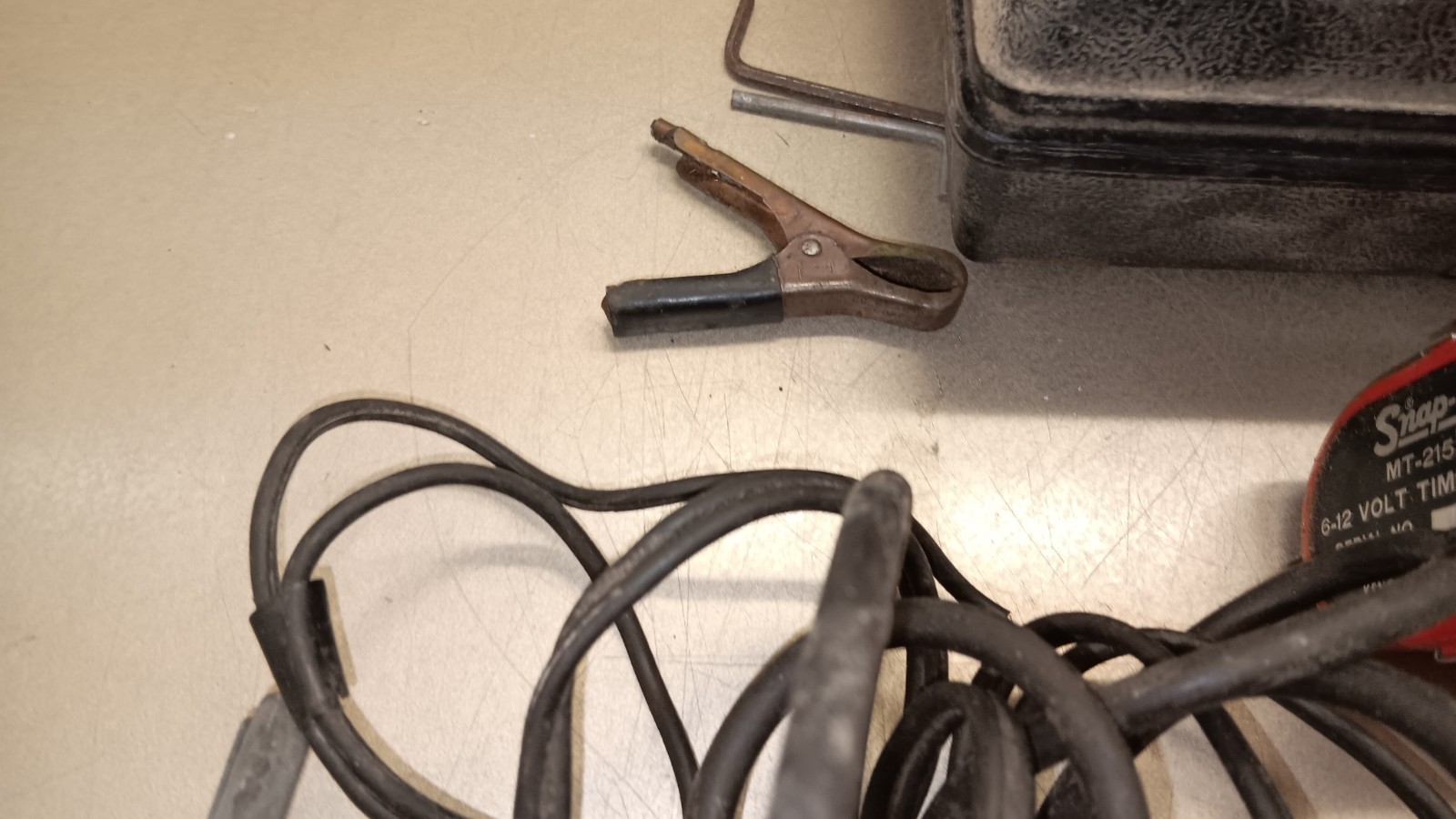 Vintage Snap-On MT-215B Timing Light With Case.