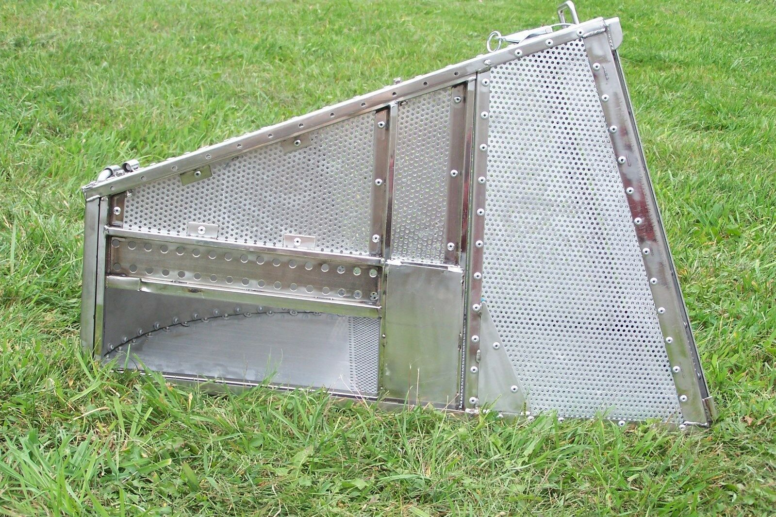 Stainless Steel Grass Catcher Gravely ZT-52-HD Rider 4.4 CF.-RMM-EXS4/UN