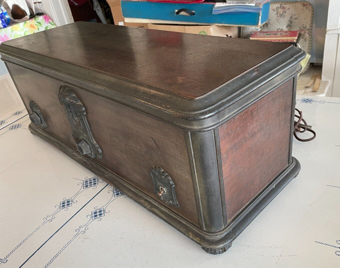 ANTIQUE 1928 RCA RADIOLA 60 Super Heterodyne Complete Tube Radio