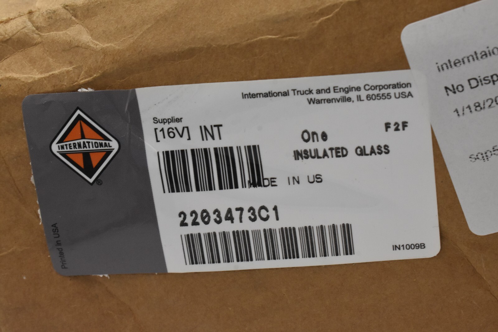 International Truck & Engine Corp Genuine OEM Insulated Glass 16V INT 2203473C1