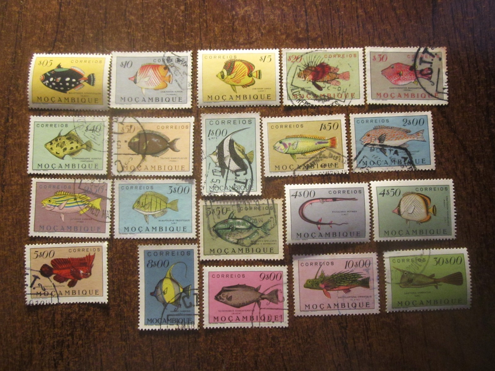 1951 MOZAMBIQUE FISHES SET NOT COMPLETE