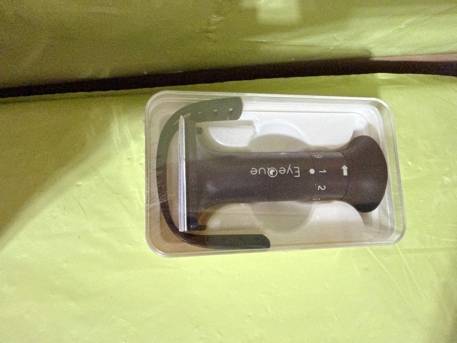 EyeQue Personal Vision Tracker Ophthalmic Refractometer Home Test Kit New