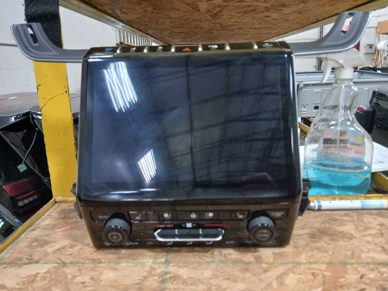 Info-GPS-TV Screen Display Center Console Fits 21-24 GRAND CHEROKEE 3150047