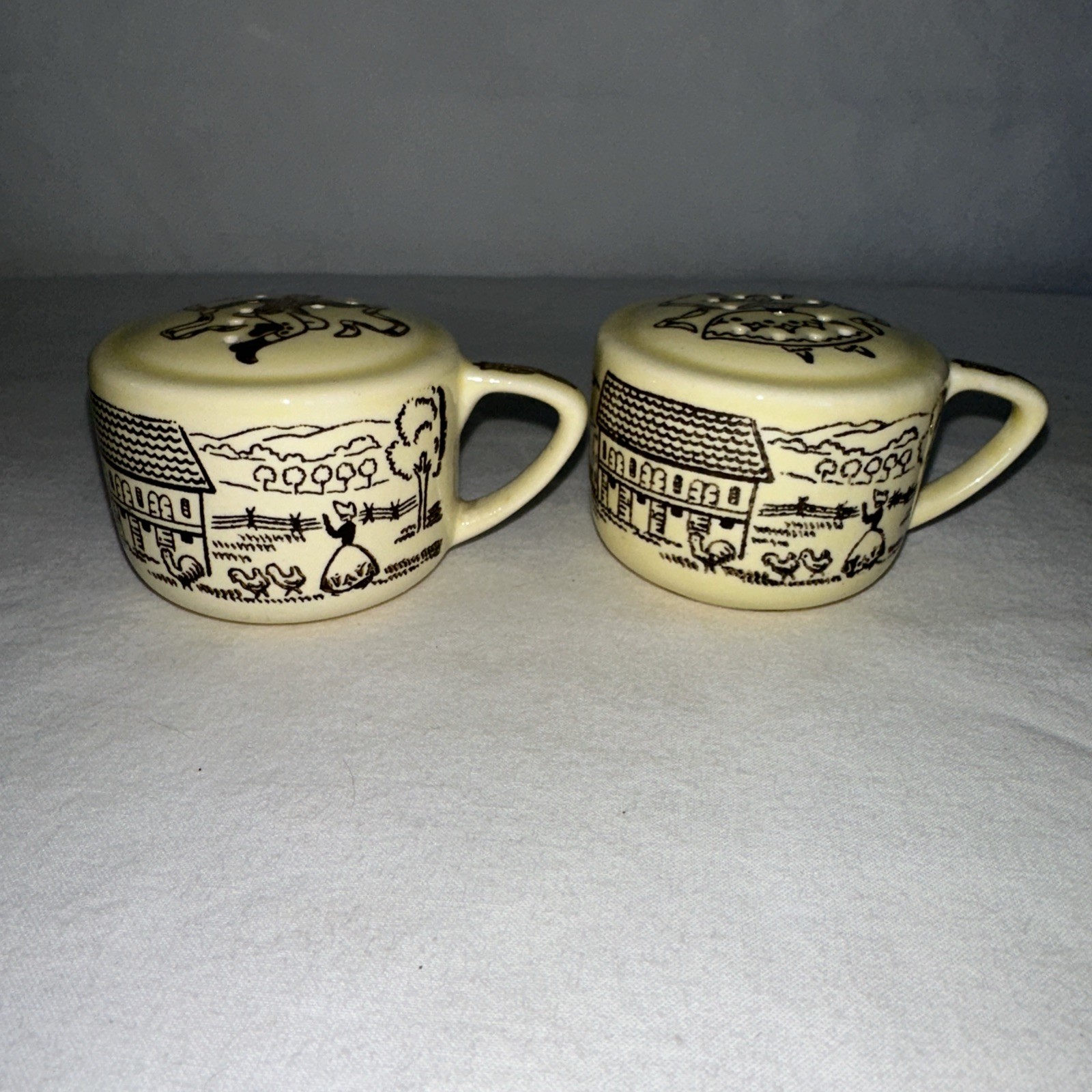 “Bucks County” Salt Pepper Shakers Royal China Sebring, Ohio Yellow NO STOPPERS