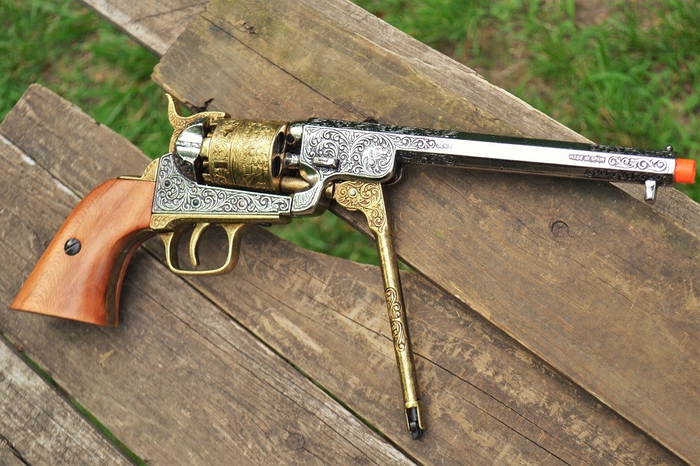 Colt M1851 Navy Revolver - Civil War - 1851 - Non-Firing Denix Replica