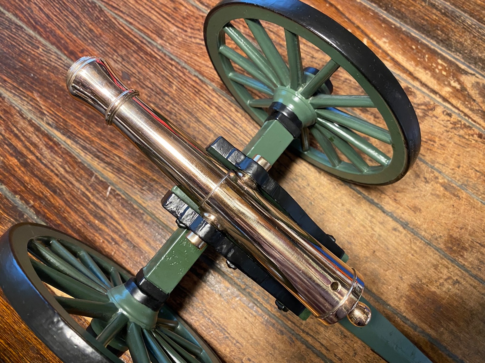 Vintage Polished Bronze Working Black Powder Signal Cannon 8 1/4" Barrel 16"long