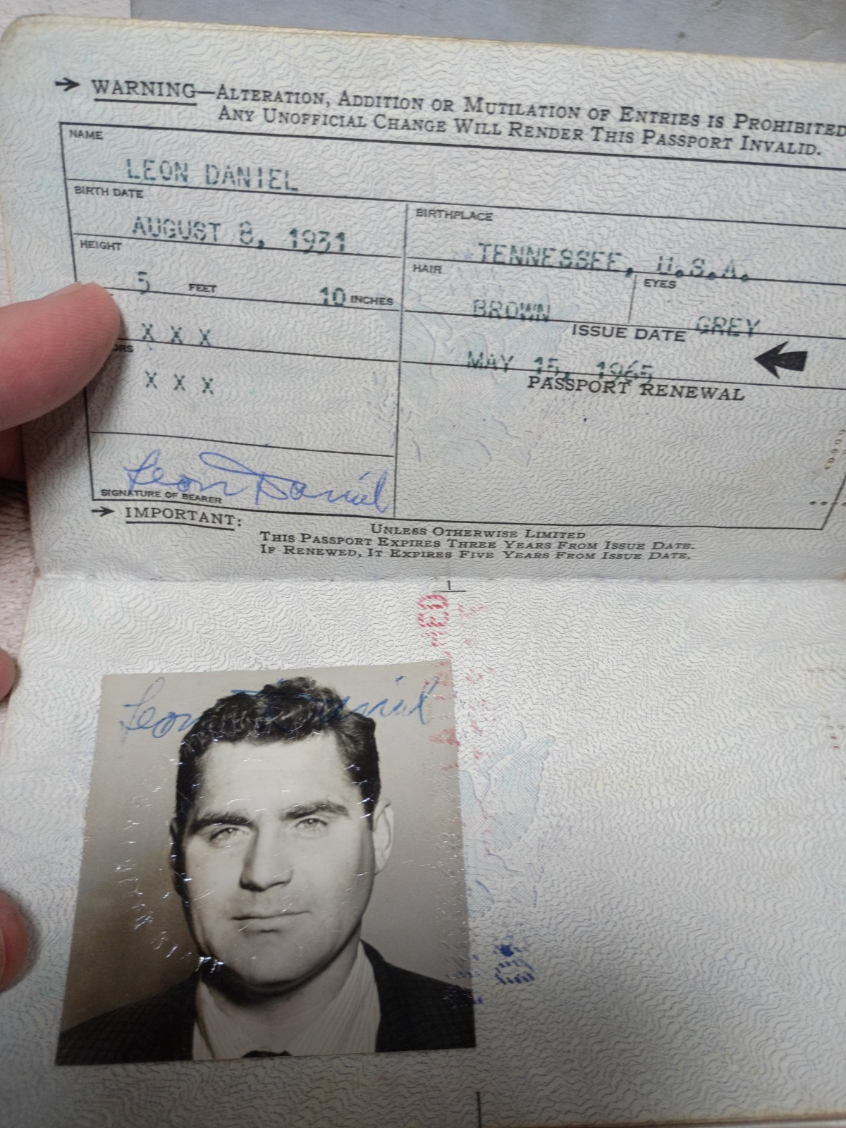 Obsolete passport United states 1965 document travel C