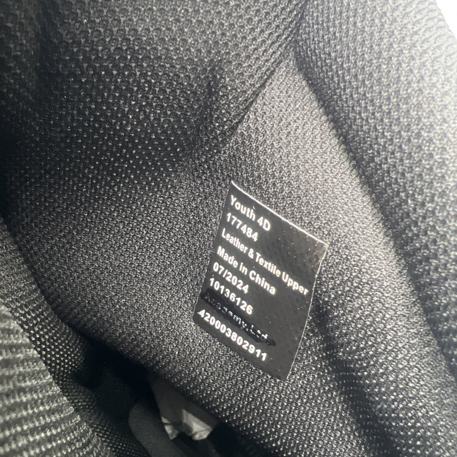 Magellan Outdoors Youth Snake Shield Armor 3.0 Realtree Edge APX (E5-A7)