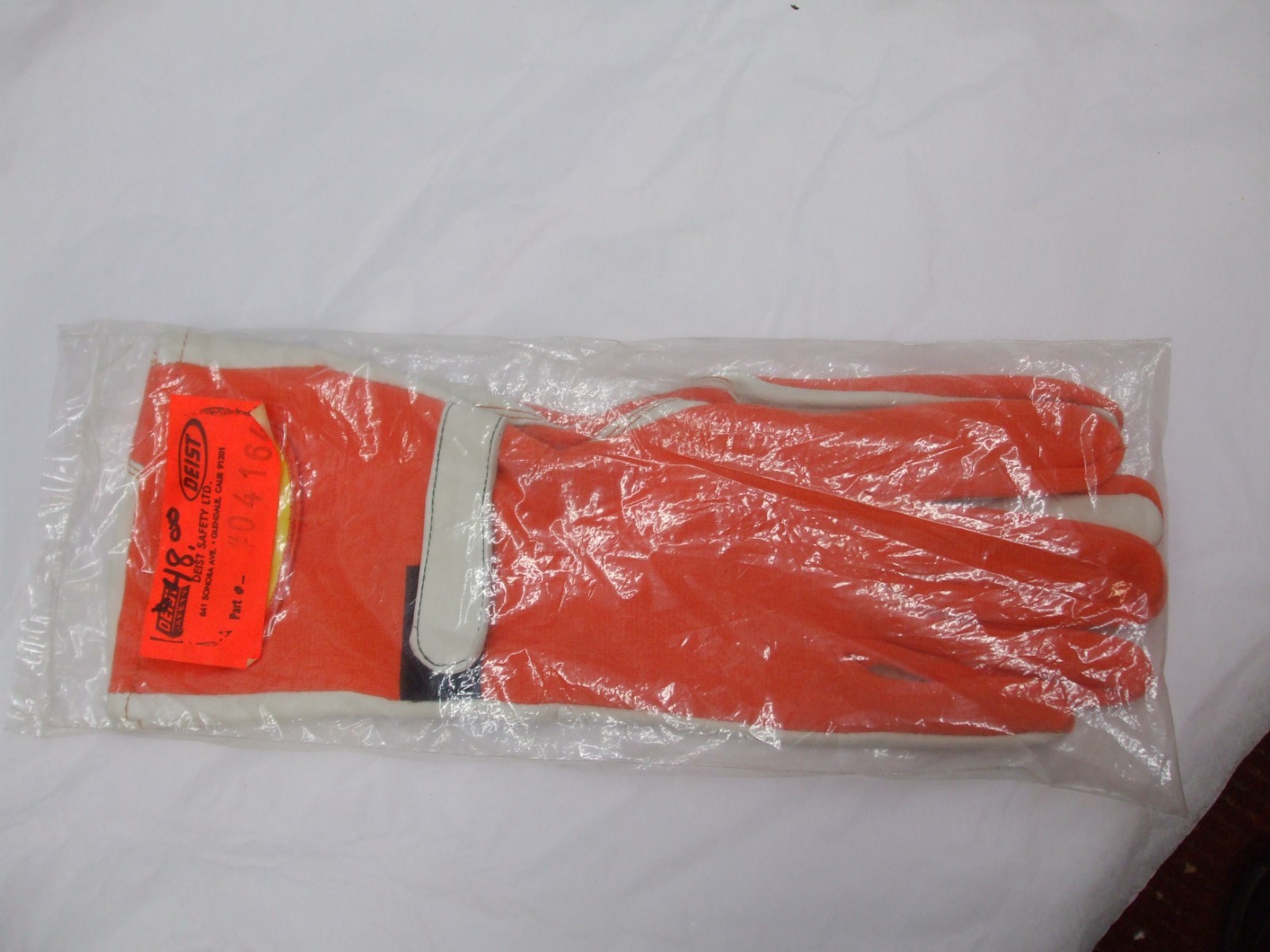 Deist Vintage Racing Dragster orange White Gloves NOS .04164 Size medium.